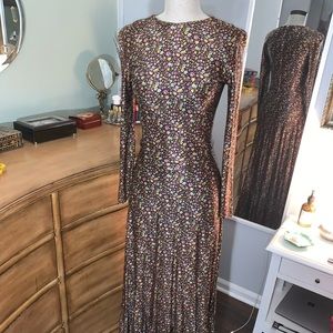Beautiful 1970s Floral Maxi Dress!